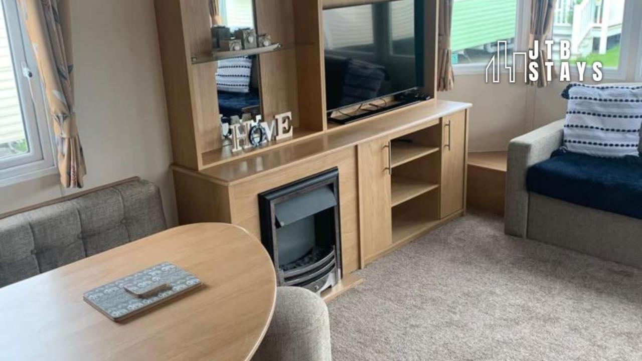 Spacious And Luxurious Caravan In Trecco Bay Porthcawl Bagian luar foto
